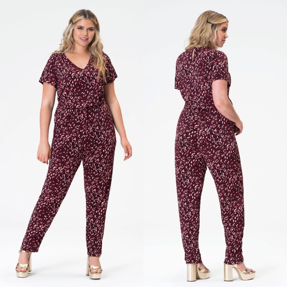 NWT Leota Kennedy Cap Sleeve Jumpsuit in Bold Cheetah Cabernet 2X